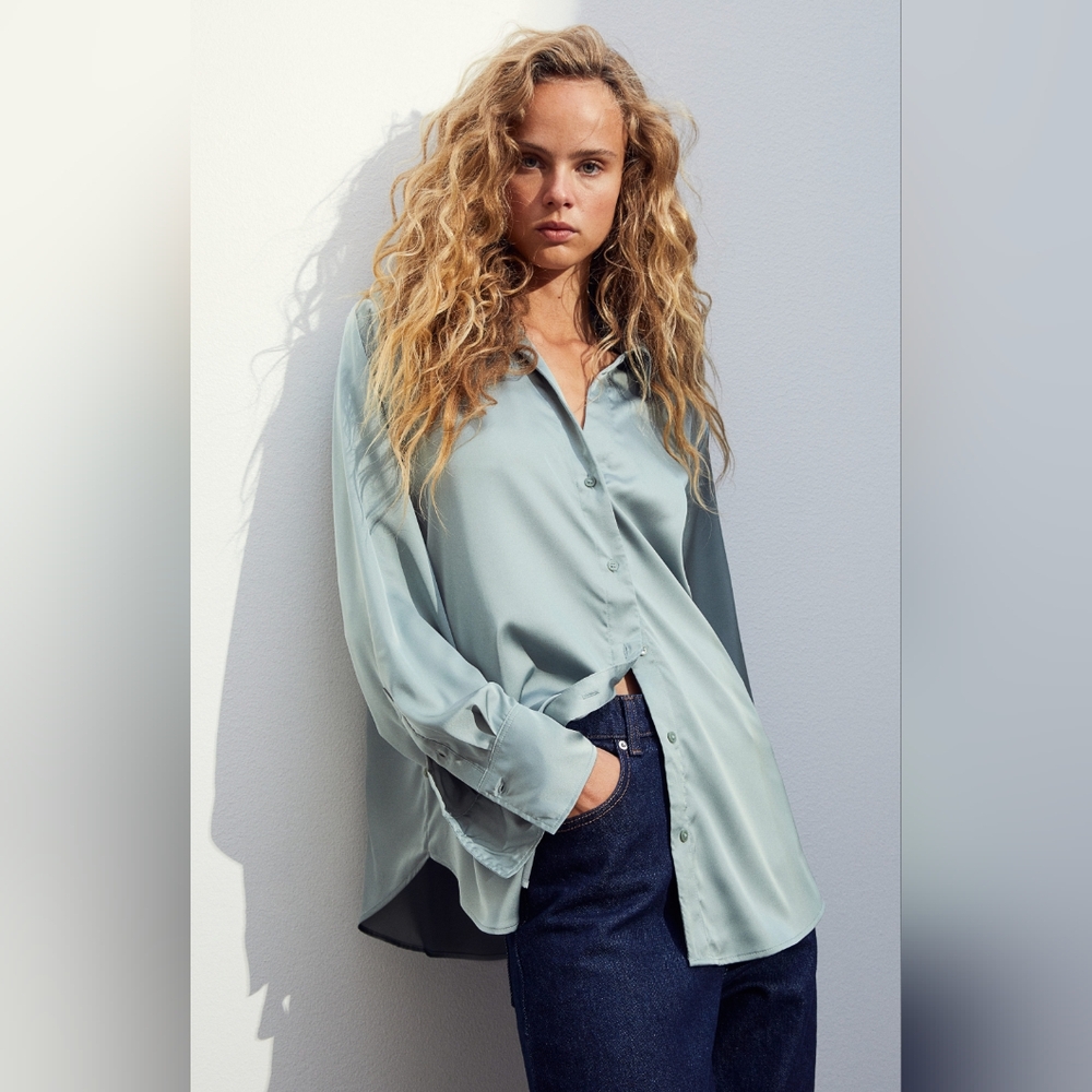 EUC H&M Sage Green Satin Button Front Classic Loose Fit Small Blouse - Picture 1 of 8